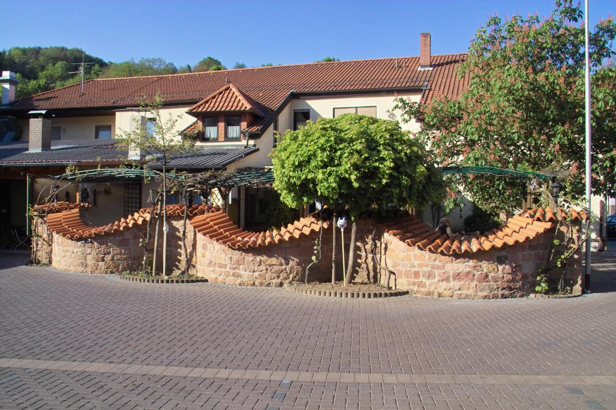 Gasthof Zur Krone Leidersbach ภายนอก รูปภาพ