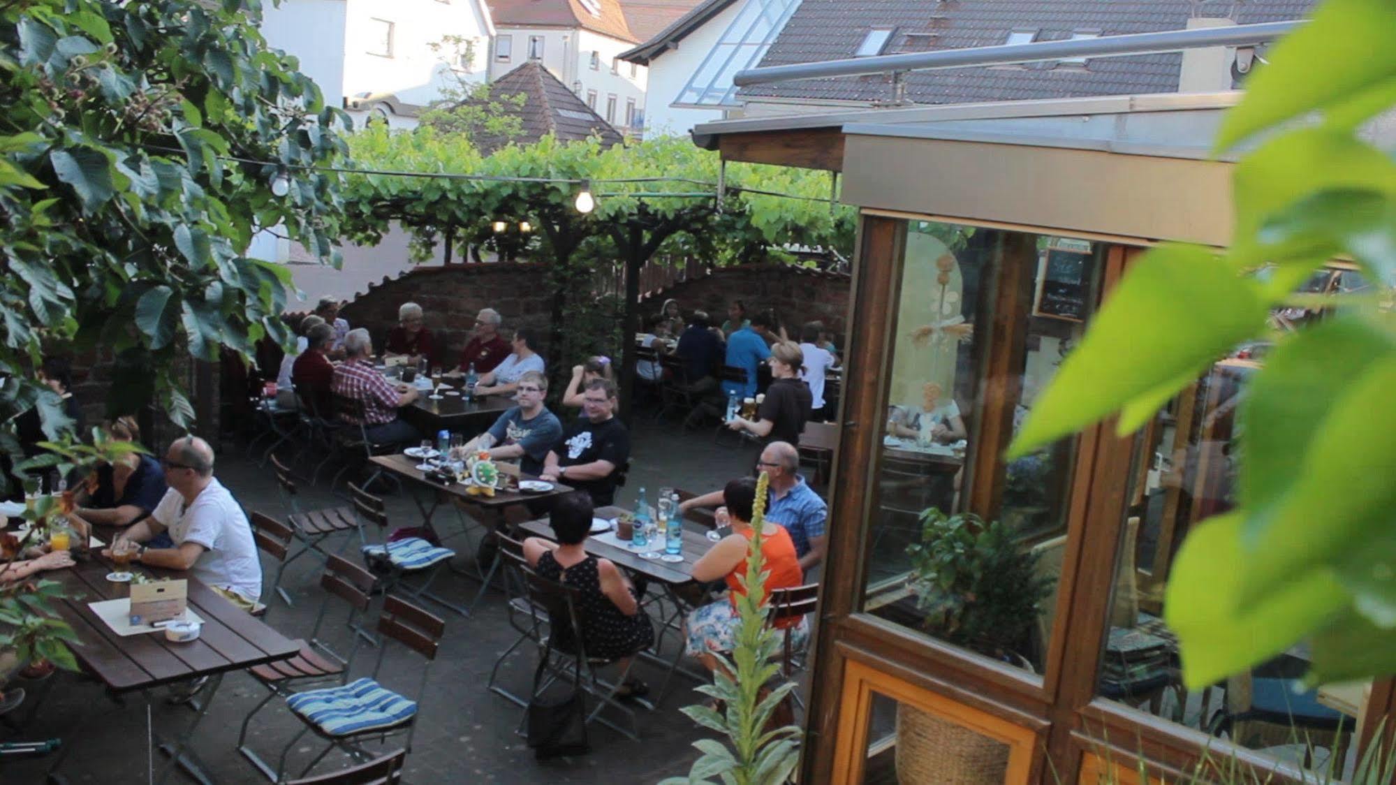 Gasthof Zur Krone Leidersbach ภายนอก รูปภาพ